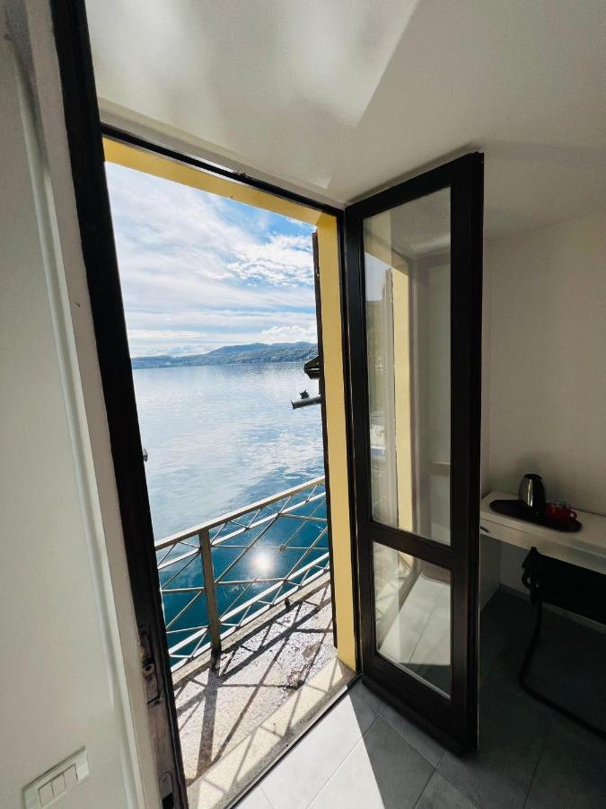 אורטה סאן ג'יוליו Lake View Cottage Beach מראה חיצוני תמונה